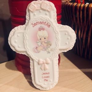 Precious Moments Baby Jesus Loves Me Cross